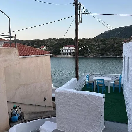 Casa Helen Casa de Férias Limin Ierakos