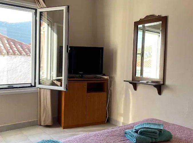 Casa Helen * Λιμήν Ιέρακος