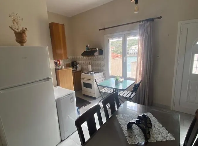 Casa Helen Casa de Férias Limin Ierakos